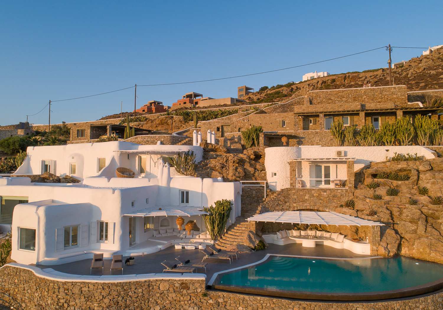 Villa White