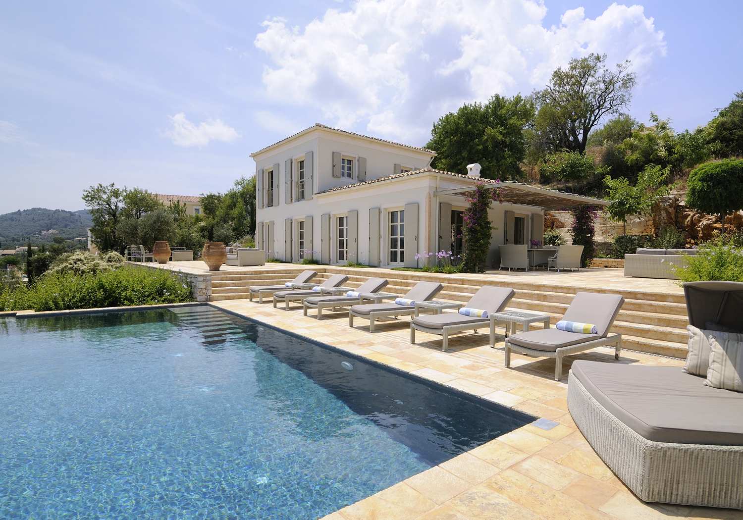 Villa Bentlee